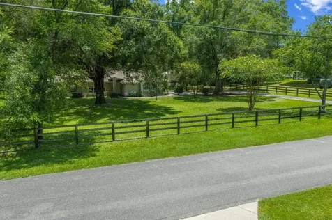 4 Hialeah Drive Ocala FL 34482