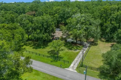 4 Hialeah Drive Ocala FL 34482