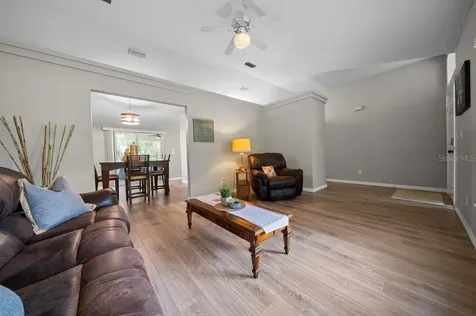 4 Hialeah Drive Ocala FL 34482