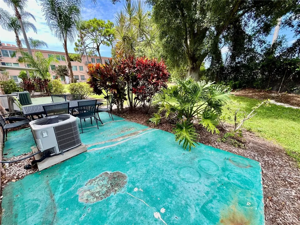 2458 Columbia Drive Clearwater FL 33763