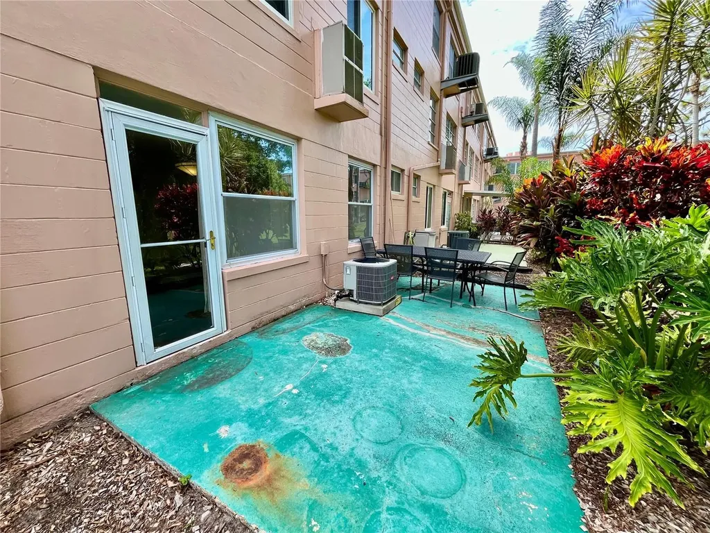 2458 Columbia Drive Clearwater FL 33763