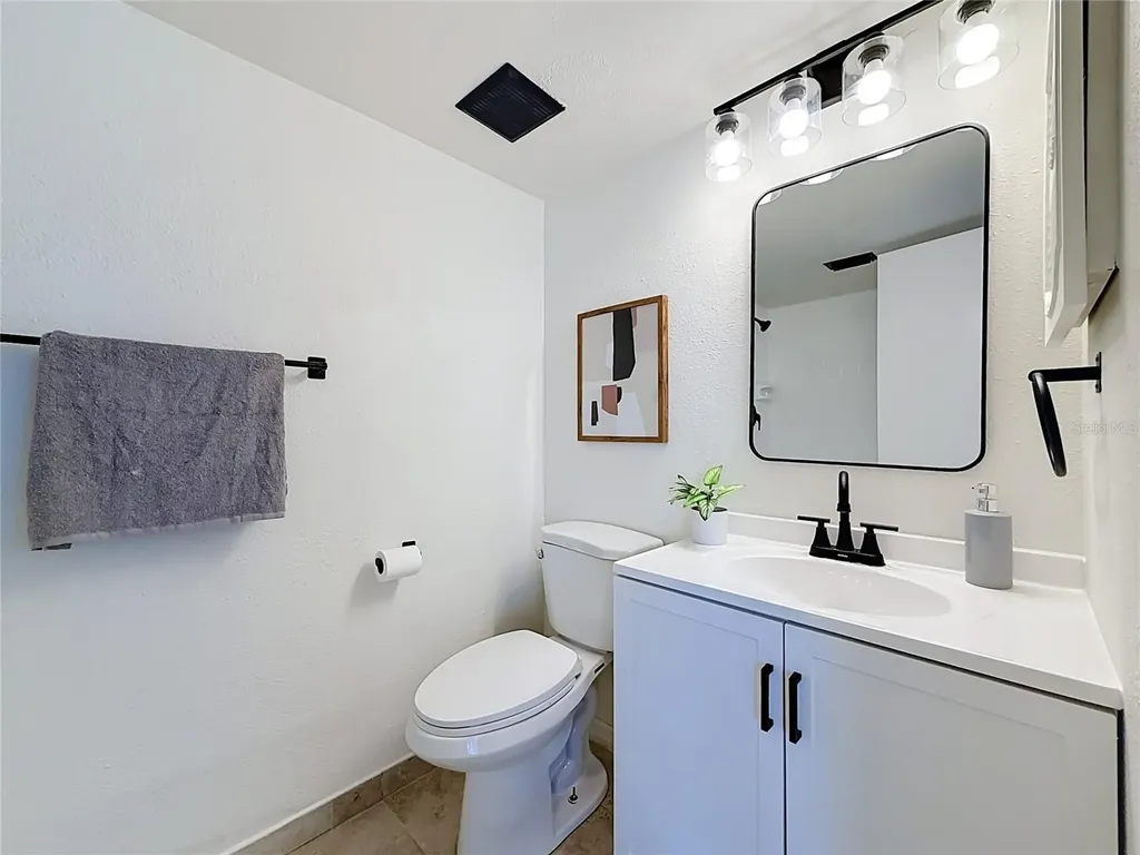 6826 Stones Throw Circle N St Petersburg FL 33710