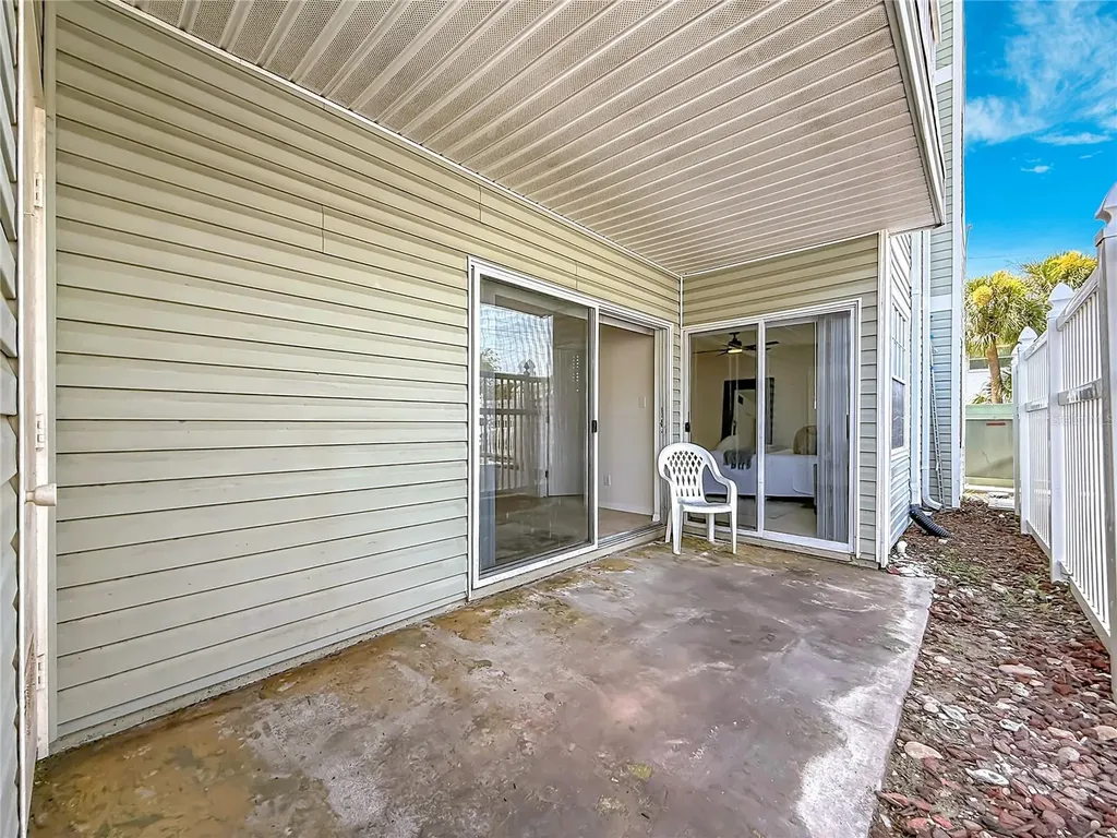 6826 Stones Throw Circle N St Petersburg FL 33710