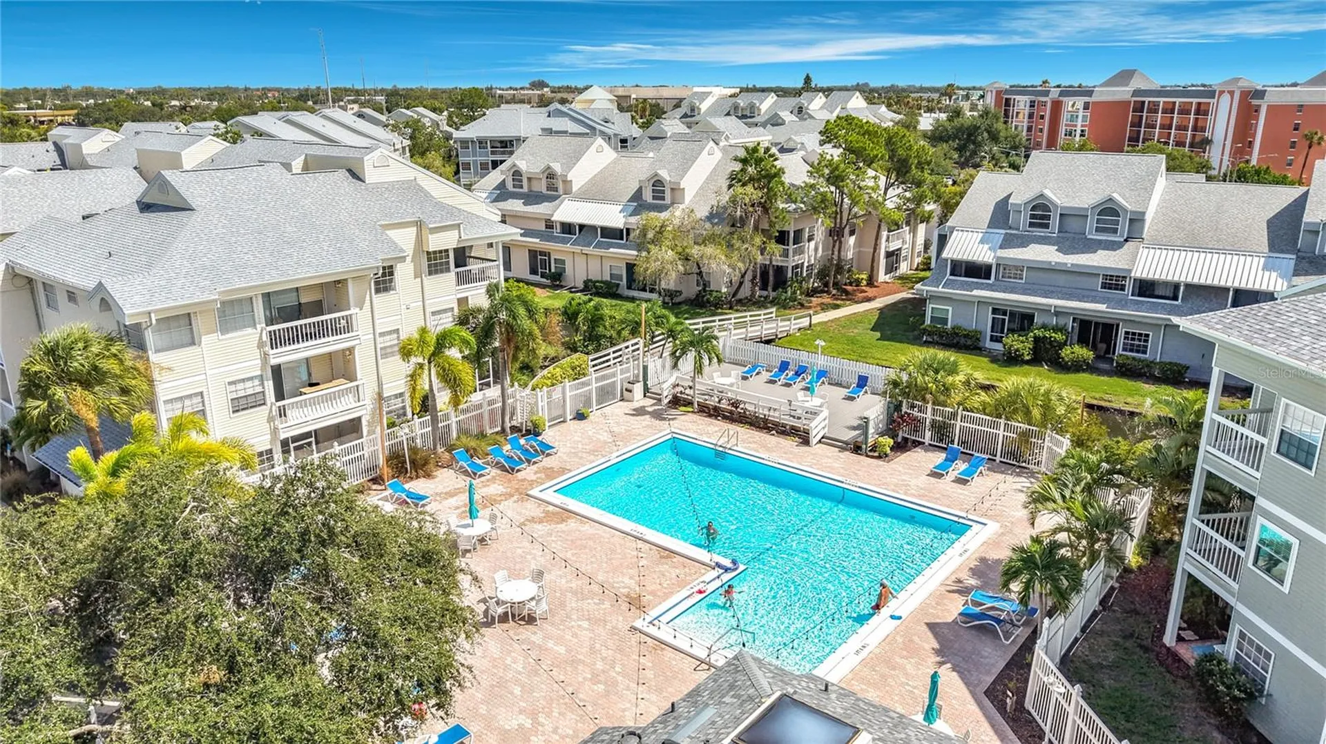 6826 Stones Throw Circle N St Petersburg FL 33710