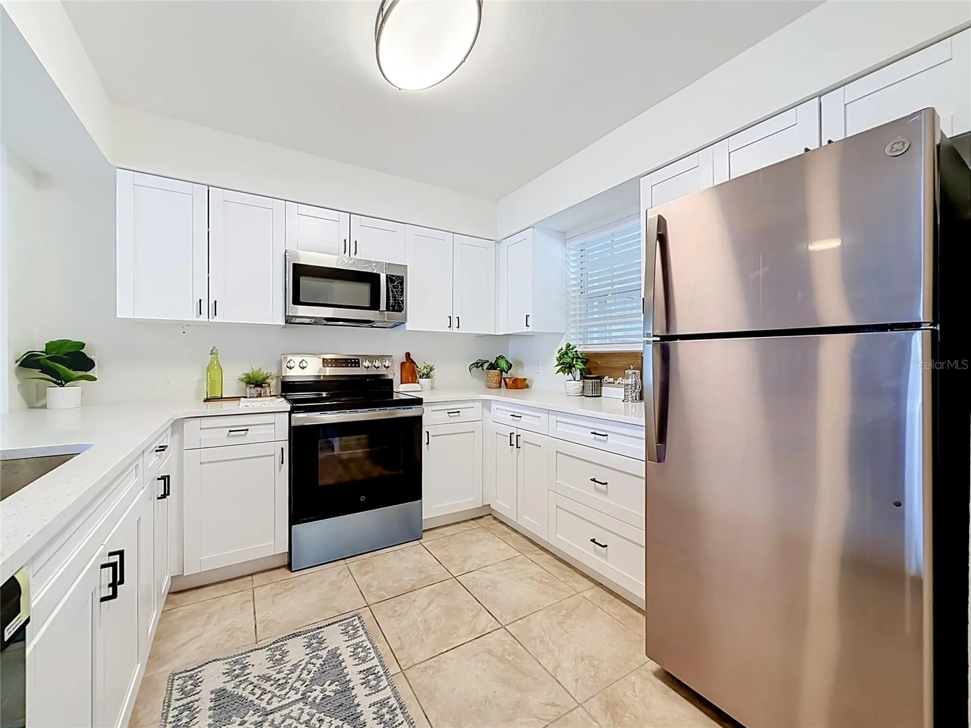 6826 Stones Throw Circle N St Petersburg FL 33710