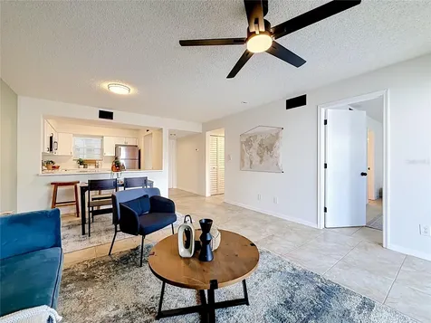 6826 Stones Throw Circle N St Petersburg FL 33710