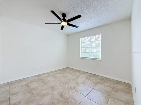 6826 Stones Throw Circle N St Petersburg FL 33710