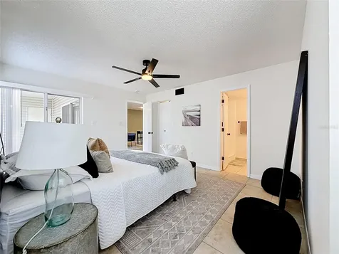 6826 Stones Throw Circle N St Petersburg FL 33710