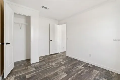 5234 Yellow Pine Street N St Petersburg FL 33709