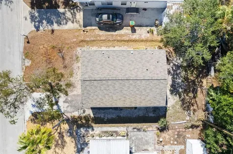 5234 Yellow Pine Street N St Petersburg FL 33709