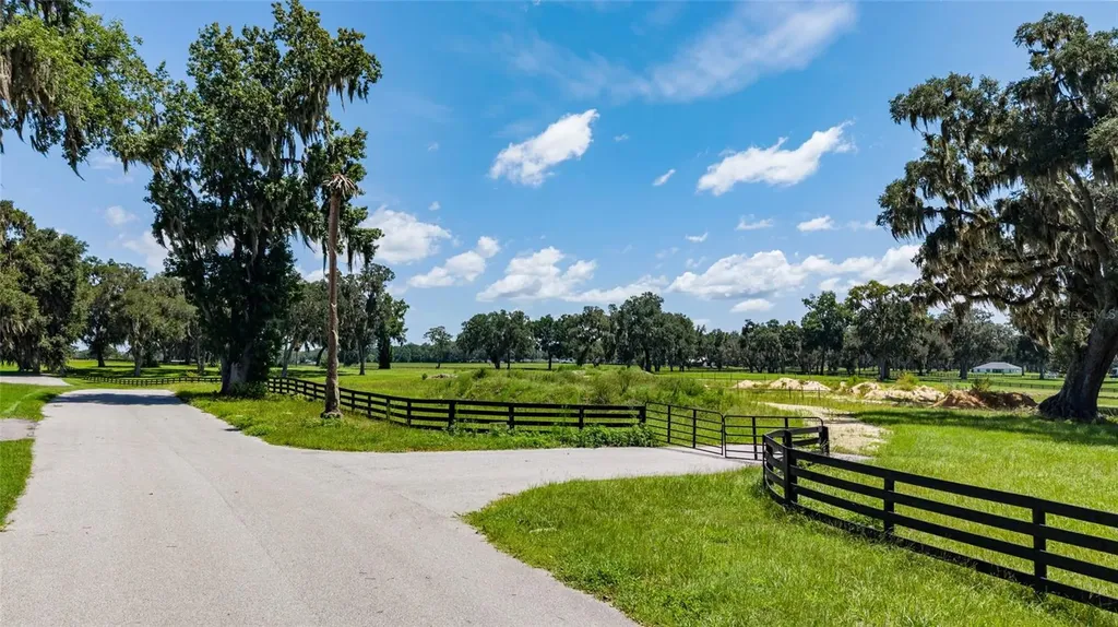 15479 SE 57th Terrace Summerfield FL 34491
