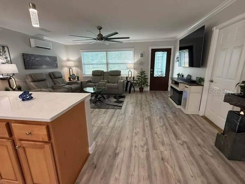 3210 23rd Avenue W Bradenton FL 34205