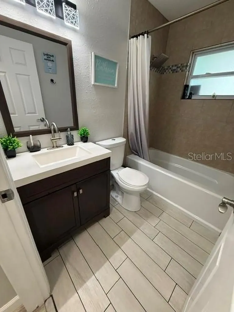 3210 23rd Avenue W Bradenton FL 34205