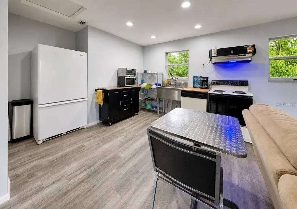 707 George Street S Tarpon Springs FL 34688