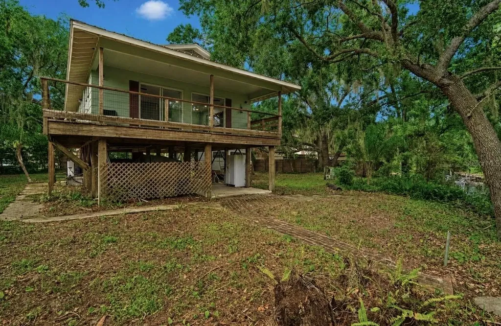 707 George Street S Tarpon Springs FL 34688