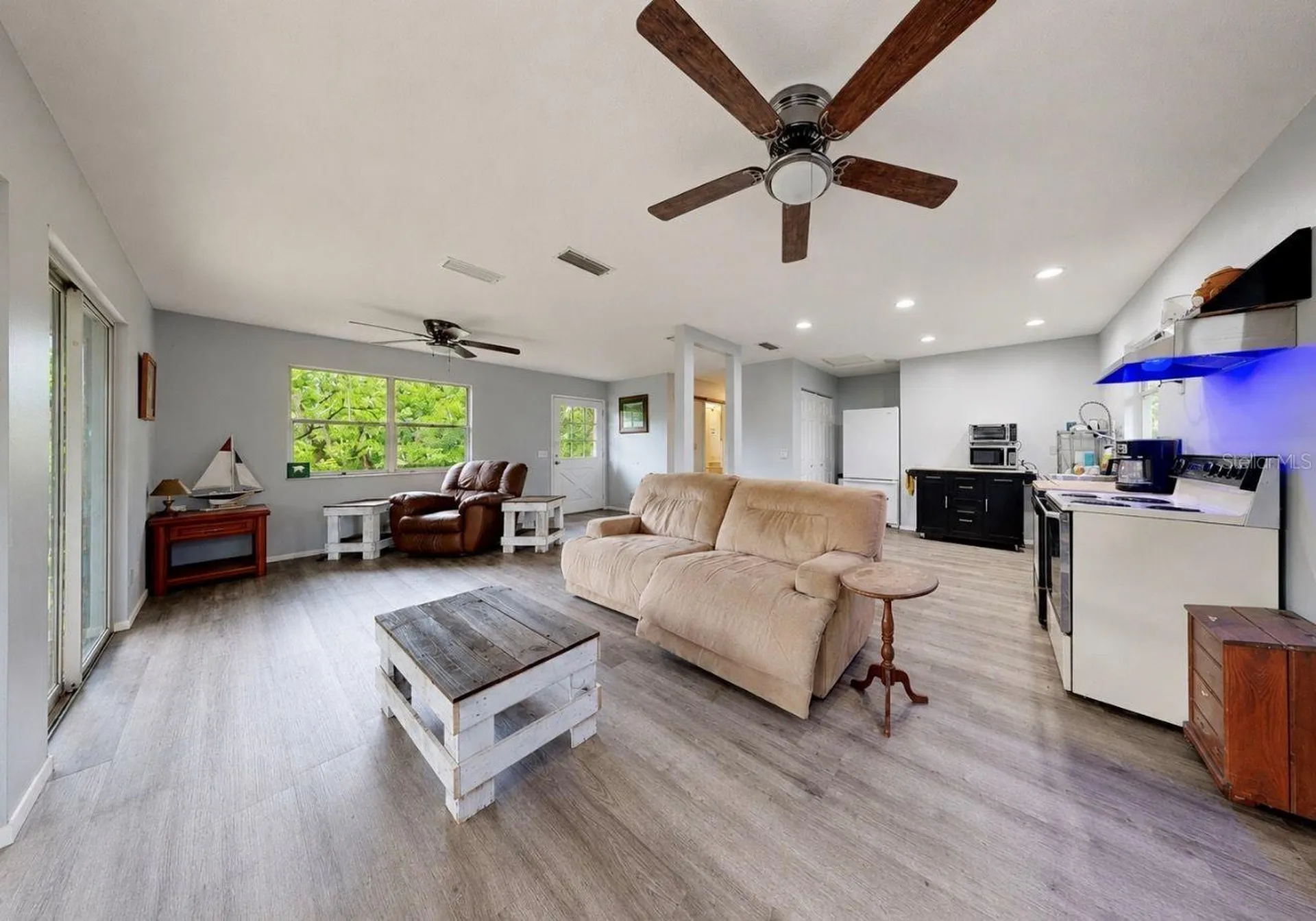 707 George Street S Tarpon Springs FL 34688