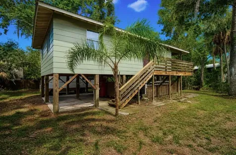 707 George Street S Tarpon Springs FL 34688