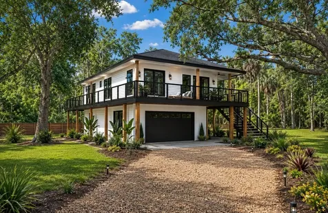 707 George Street S Tarpon Springs FL 34688