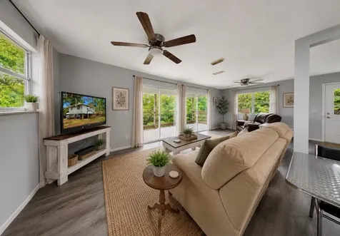 707 George Street S Tarpon Springs FL 34688