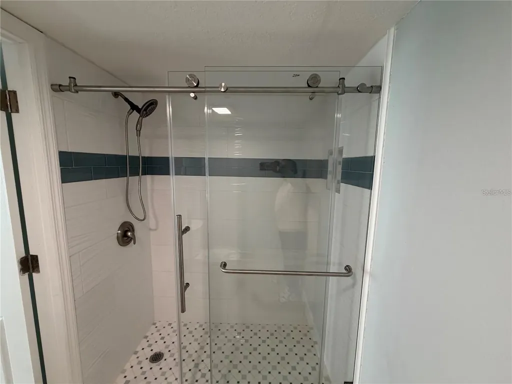 7550 Sunshine Skyway Lane S St Petersburg FL 33711