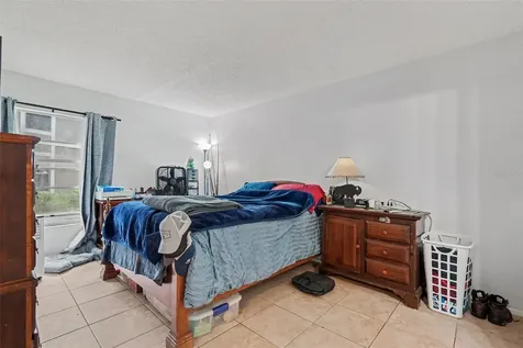 14203 Shadow Moss Lane Tampa FL 33613