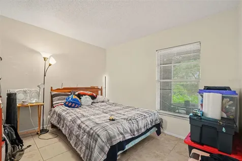 14203 Shadow Moss Lane Tampa FL 33613