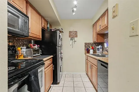 14203 Shadow Moss Lane Tampa FL 33613