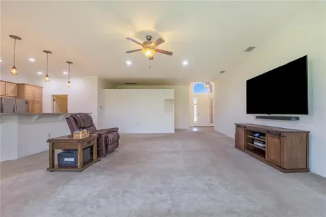 4084 Stone Creek Loop Lake Wales FL 33859