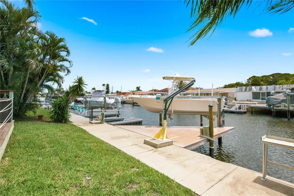4930 Pompano Drive New Port Richey FL 34652
