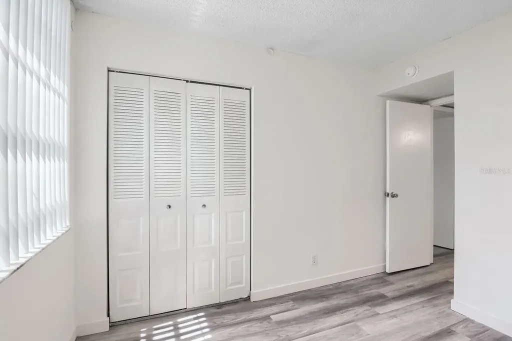 210 Lake Pointe Condo Five Drive Oakland Park FL 33309