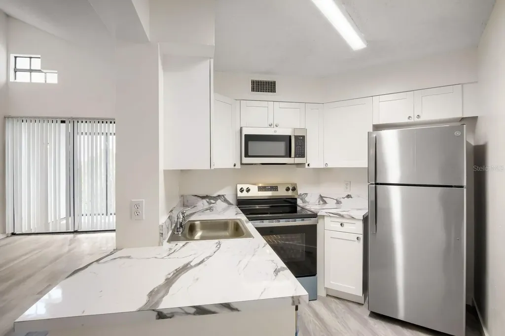 210 Lake Pointe Condo Five Drive Oakland Park FL 33309