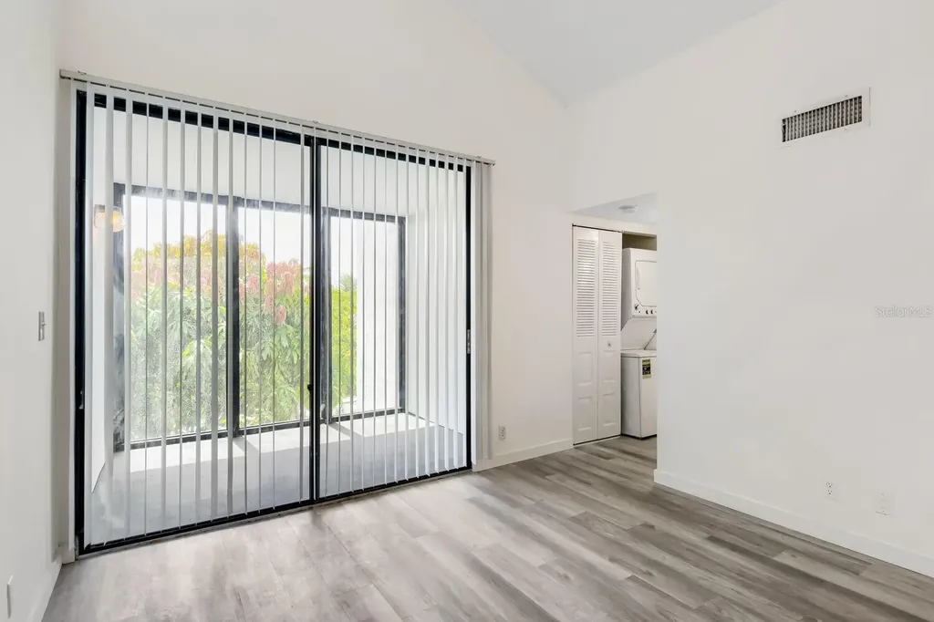 210 Lake Pointe Condo Five Drive Oakland Park FL 33309