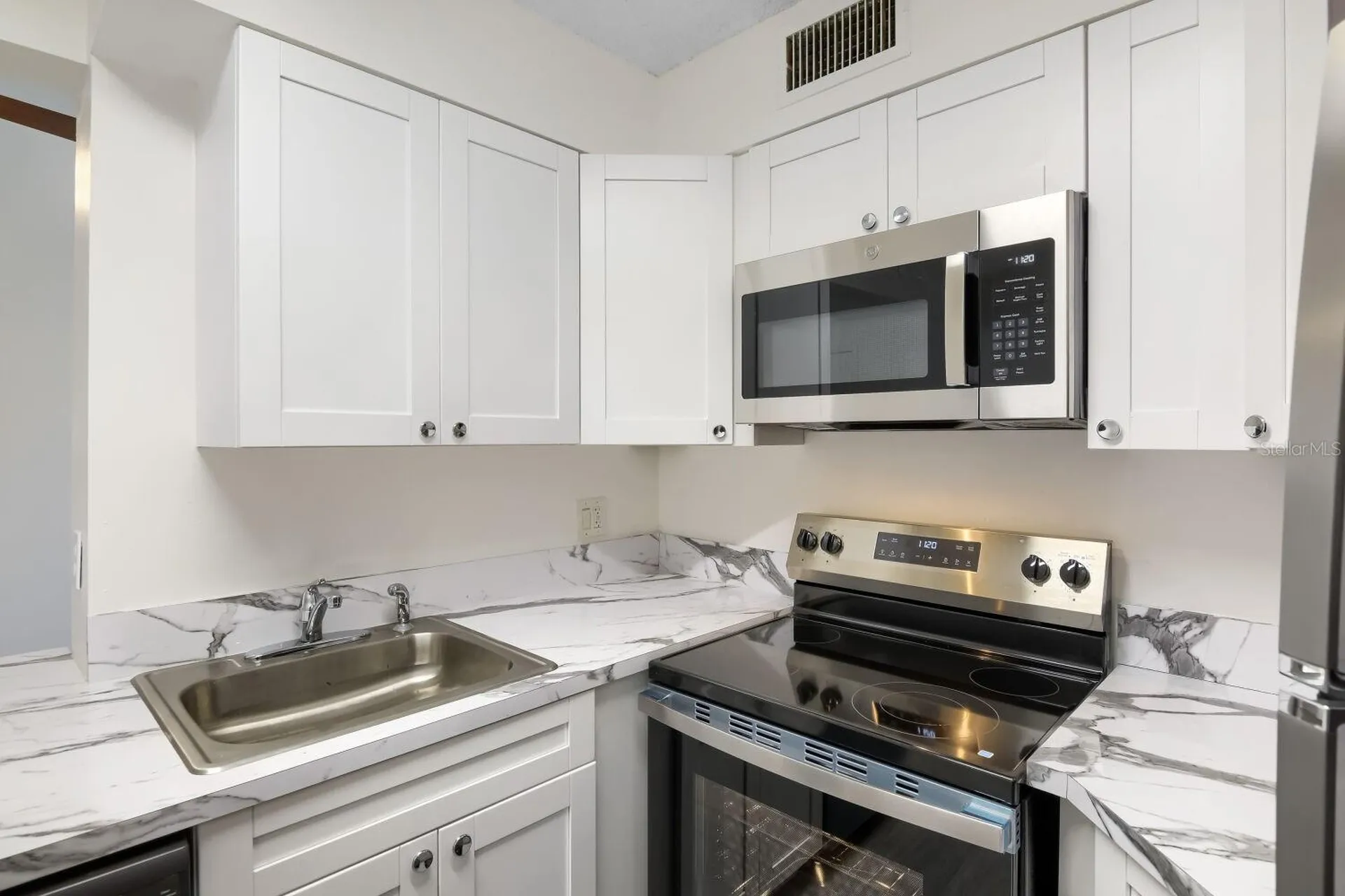210 Lake Pointe Condo Five Drive Oakland Park FL 33309