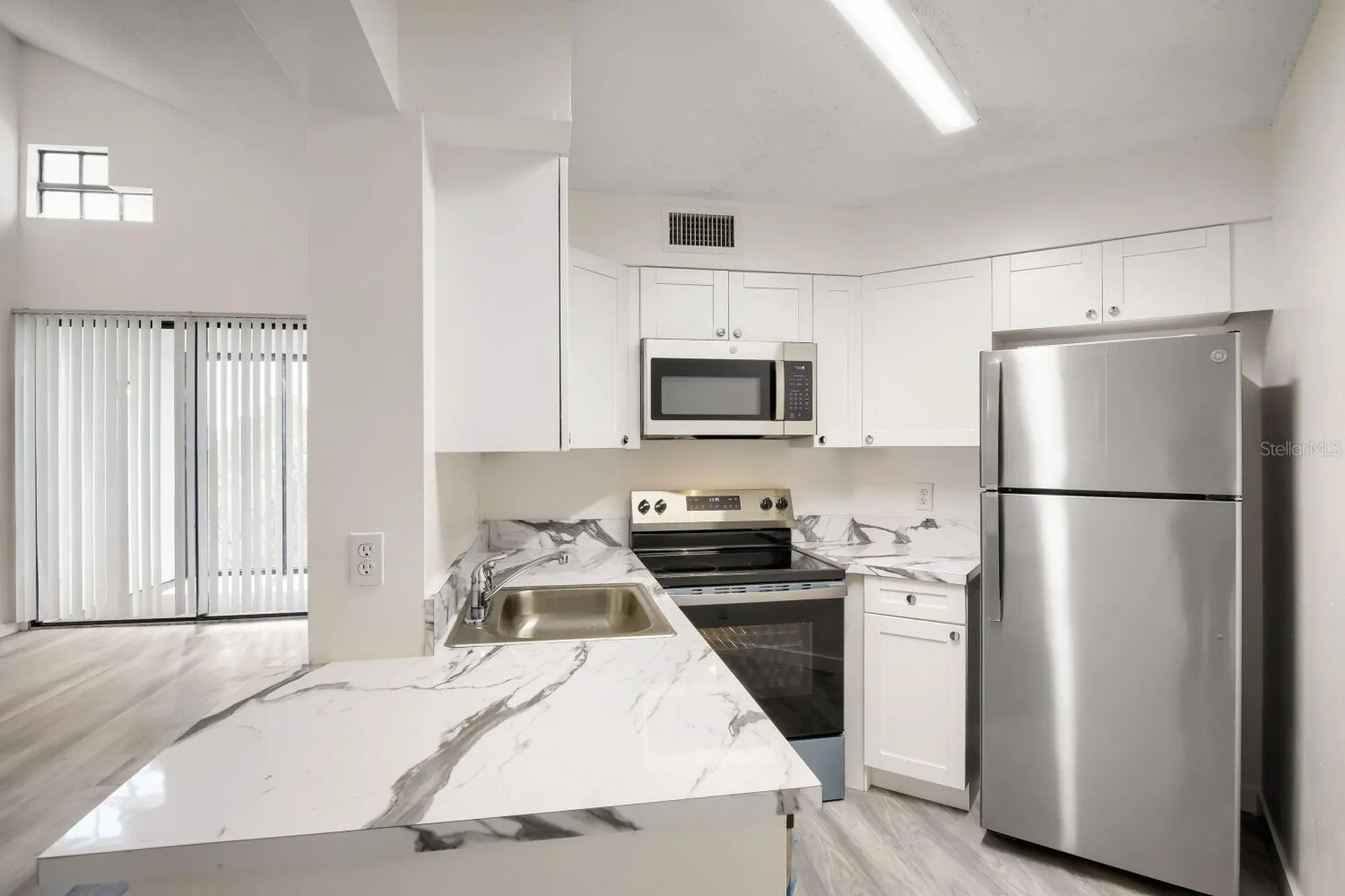 210 Lake Pointe Condo Five Drive Oakland Park FL 33309