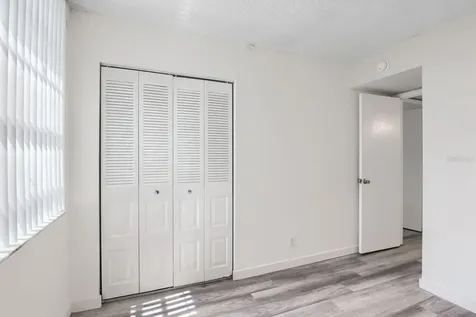 210 Lake Pointe Condo Five Drive Oakland Park FL 33309