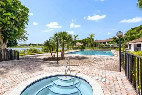 210 Lake Pointe Condo Five Drive Oakland Park FL 33309