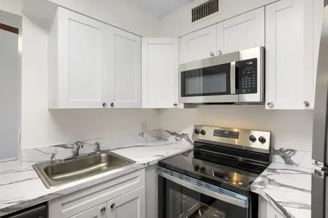 210 Lake Pointe Condo Five Drive Oakland Park FL 33309