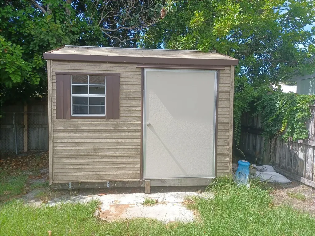 8448 76th Avenue Seminole FL 33777