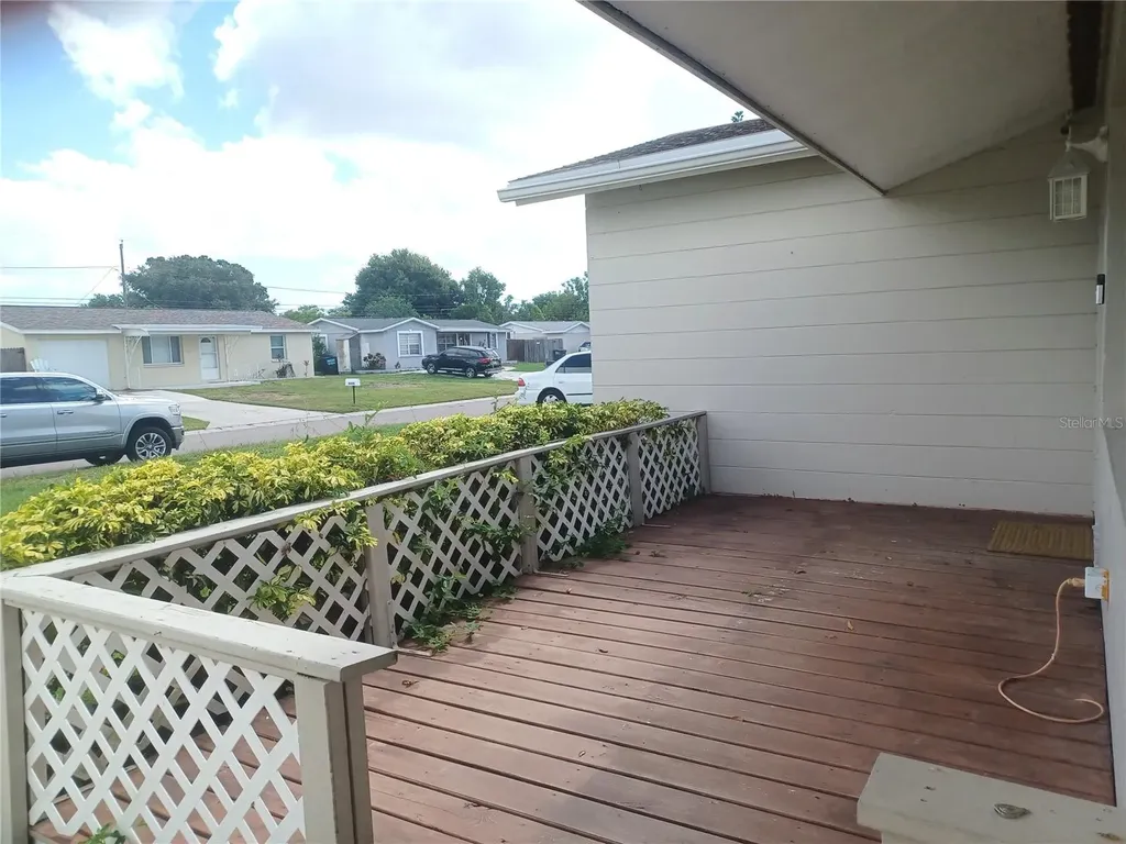 8448 76th Avenue Seminole FL 33777
