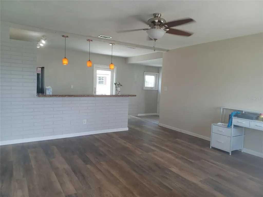 8448 76th Avenue Seminole FL 33777