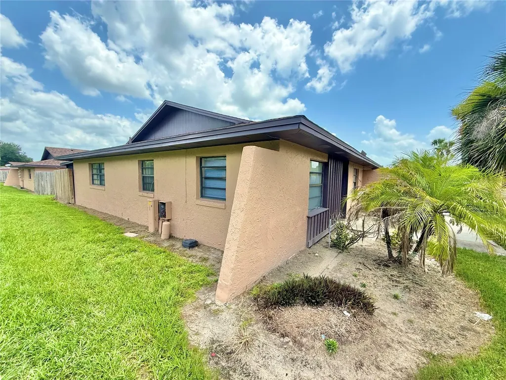 2239 Margarita Court Kissimmee FL 34741