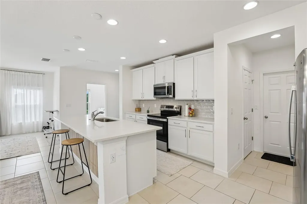 1581 Swan Swim Drive Davenport FL 33837
