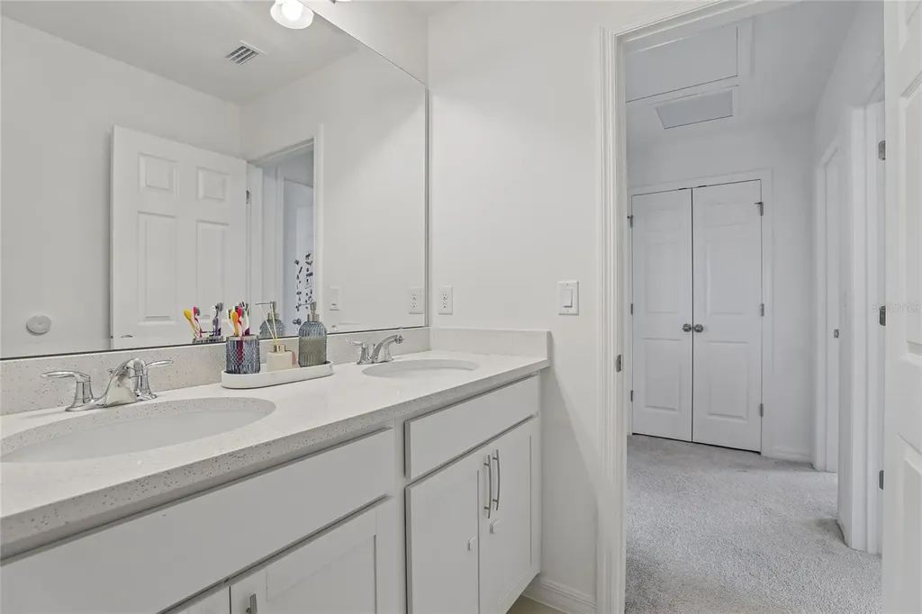 1581 Swan Swim Drive Davenport FL 33837