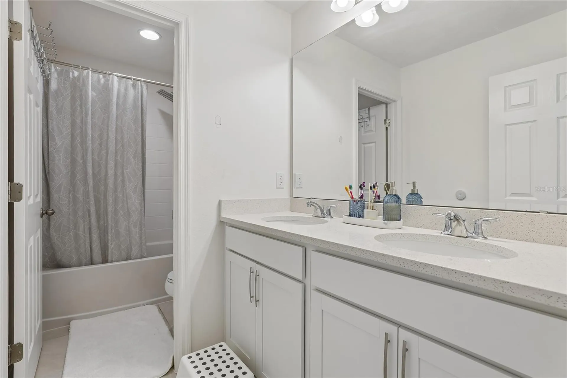 1581 Swan Swim Drive Davenport FL 33837