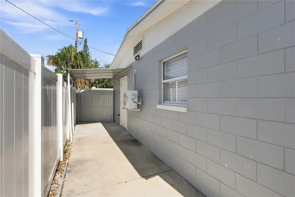 4606 Byerle Circle Tampa FL 33634
