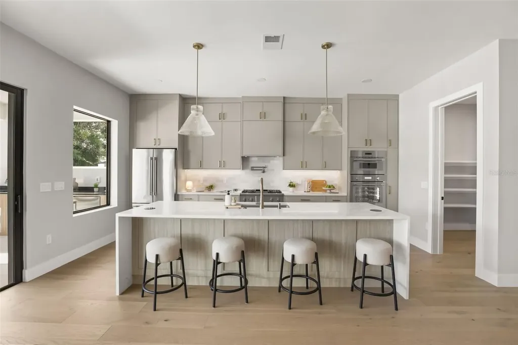 1326 W New Hampshire Street Orlando FL 32804