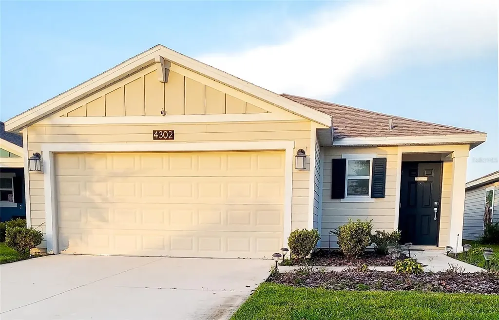 4302 Sunny Creek Place Kissimmee FL 34746