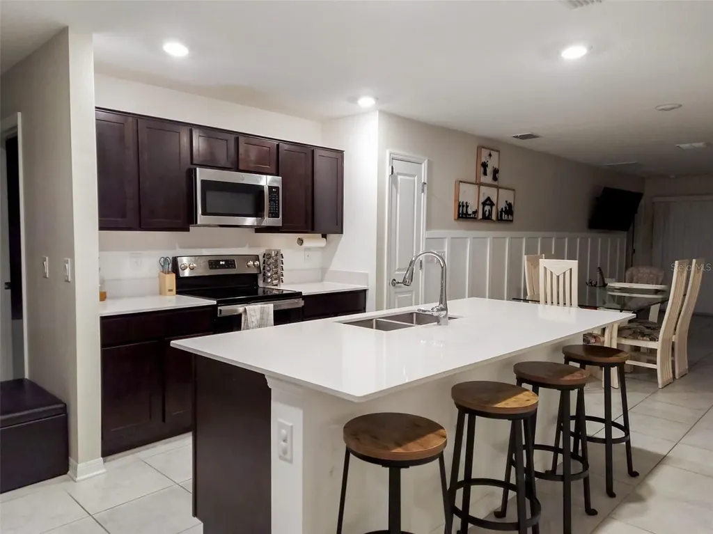 4302 Sunny Creek Place Kissimmee FL 34746