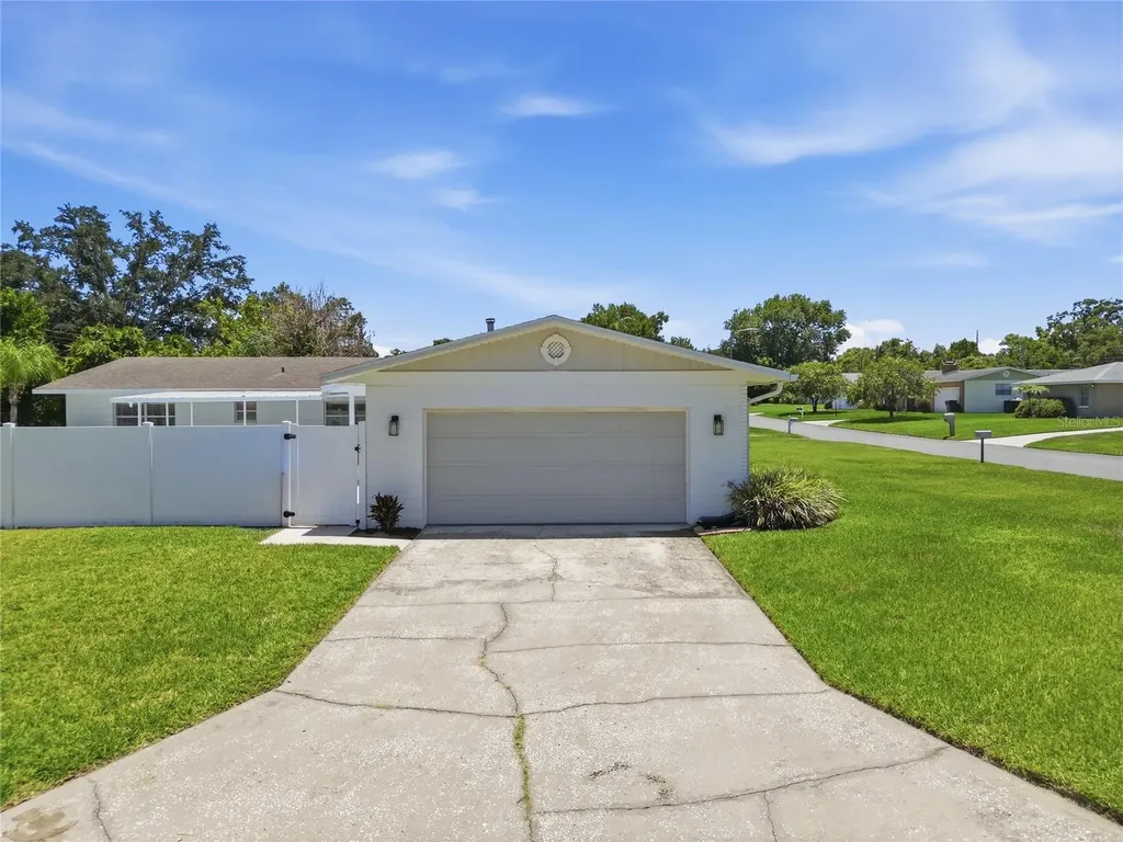4828 Celia Circle W Lakeland FL 33813