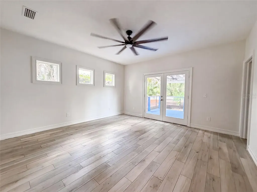323 W Lambright Street Tampa FL 33604